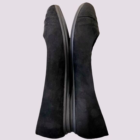 East 5th Suede Stylish Flats - Picture 8 of 12